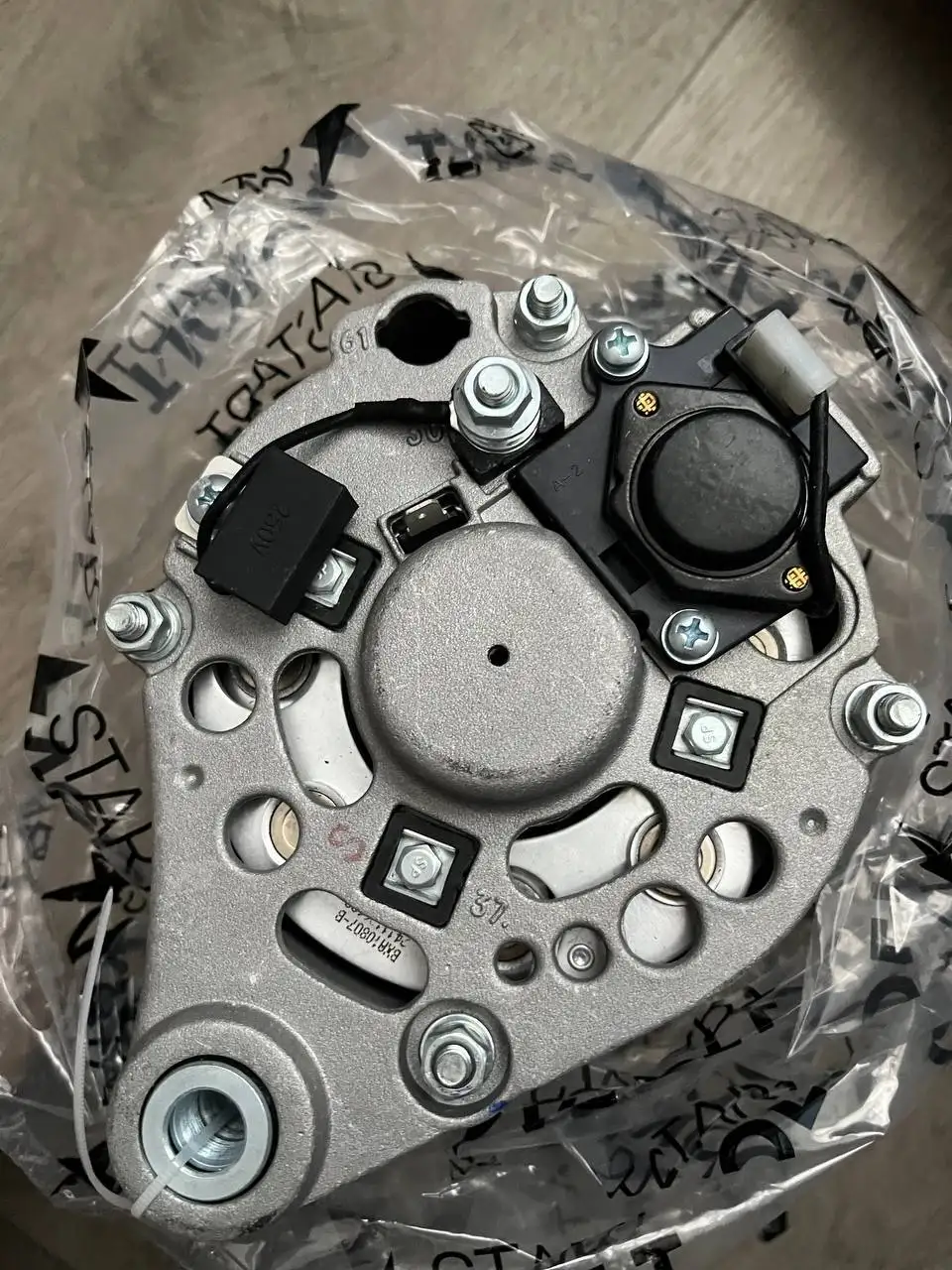 Продам генератор ВАЗ 2104-2107 100А - Автозапчасти (Запчасти) в Тольятти