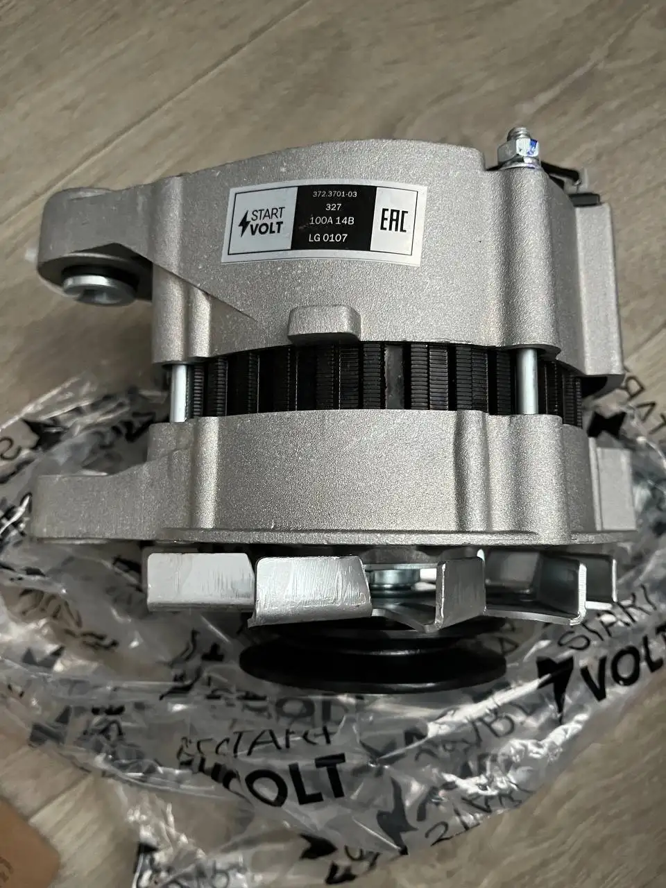 Продам генератор ВАЗ 2104-2107 100А - Автозапчасти (Запчасти) в Тольятти