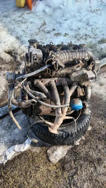 Продам двигатель ВАЗ с Приоры - Запчасти в Кошки