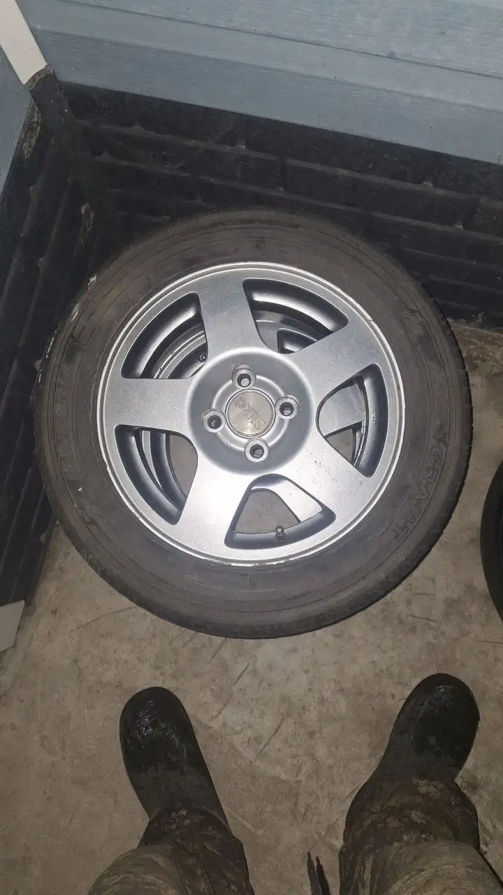 Обмен автомобильных дисков 14 дюймов - Запчасти (Авто) в Тольятти