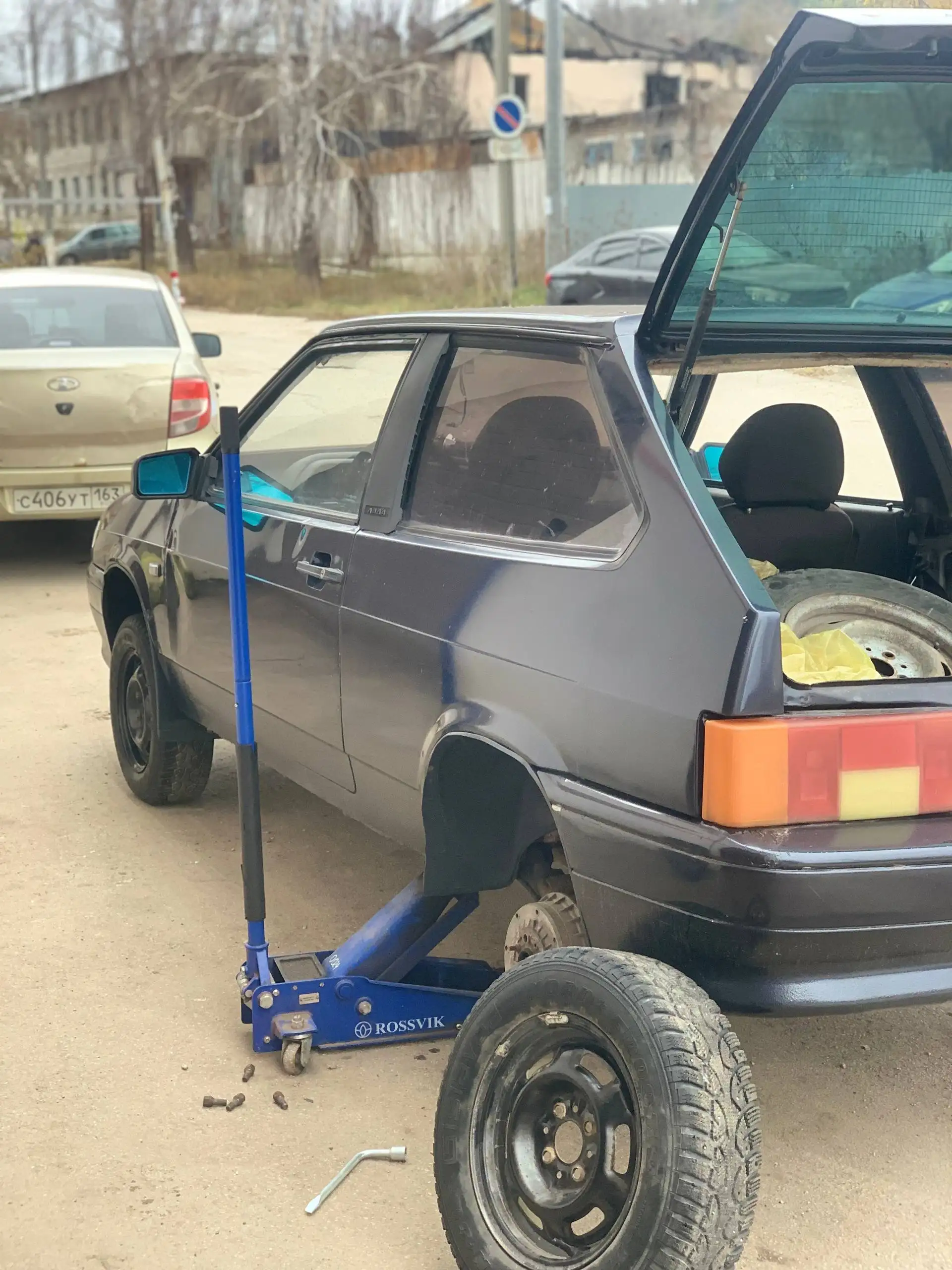 Автомобиль ВАЗ 2113 - Авто в Тольятти