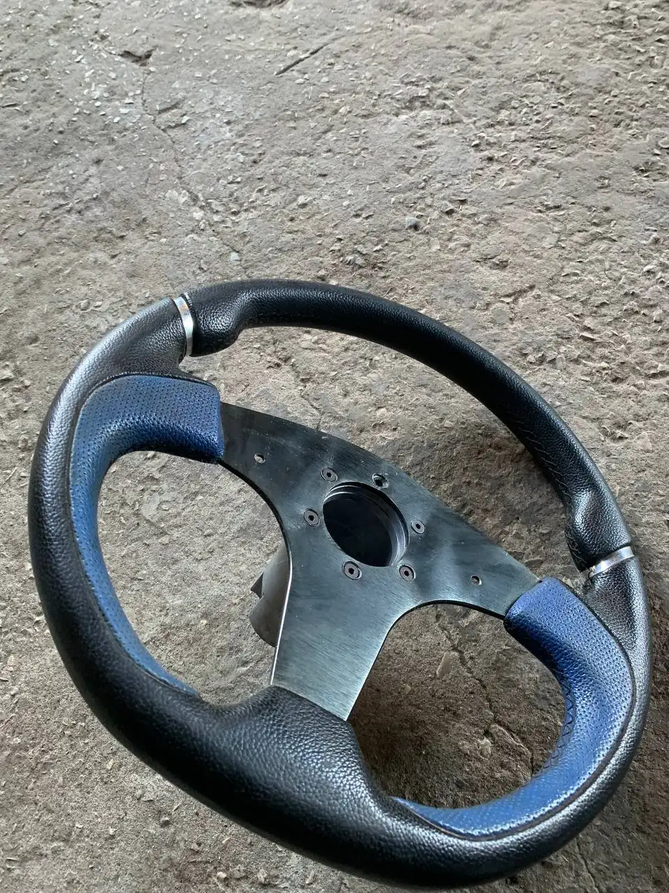 Запчасти для автомобиля: пружины, руль, зеркала - Запчасти в Тольятти