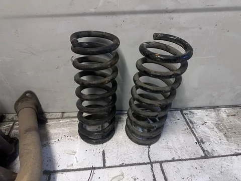 Передние пружины для Нивы - Диски и шины в Тольятти