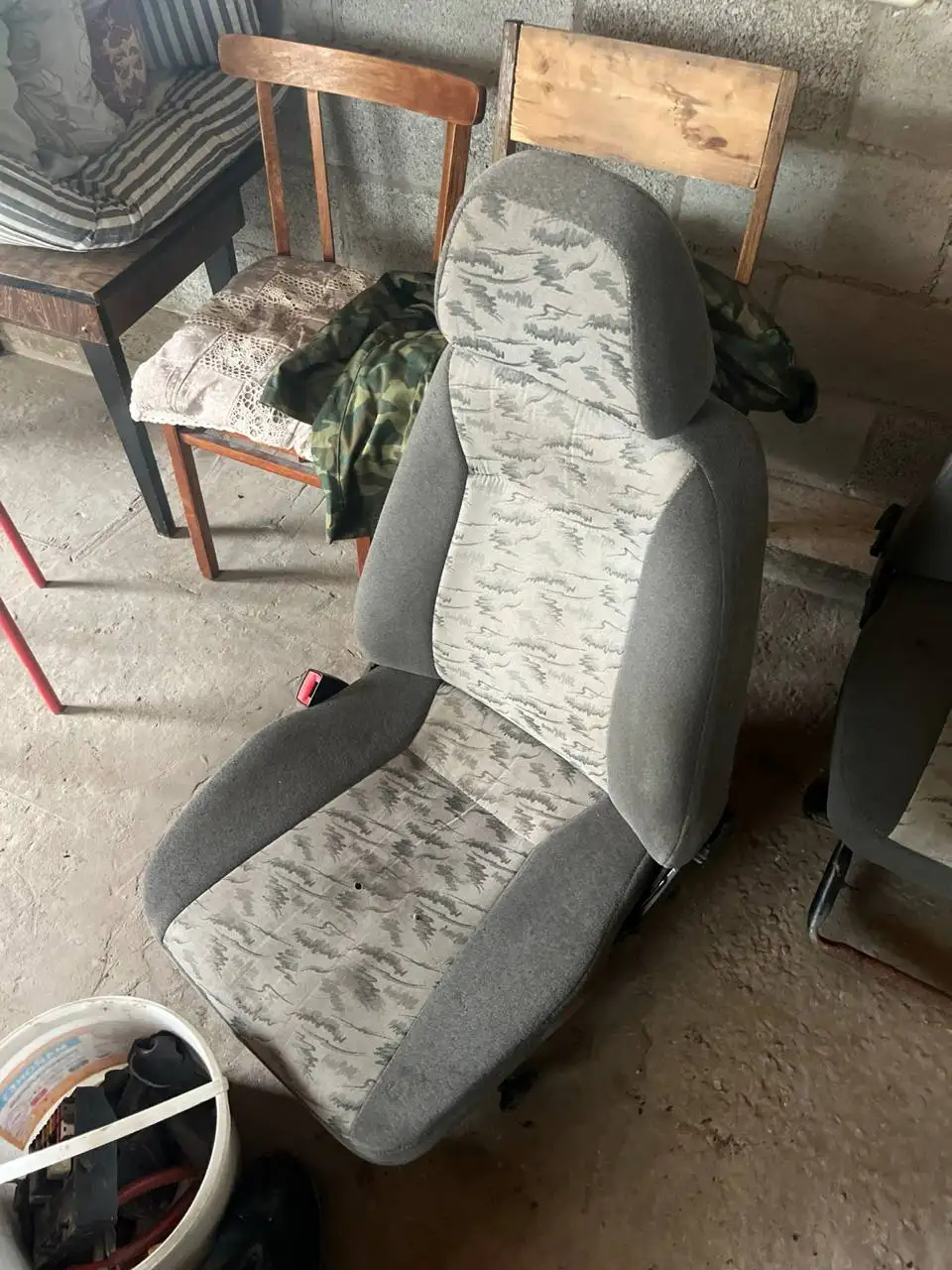 Кресла водительское и пассажирское для ВАЗ 2110-2112 - Запчасти (Авто) в Тольятти