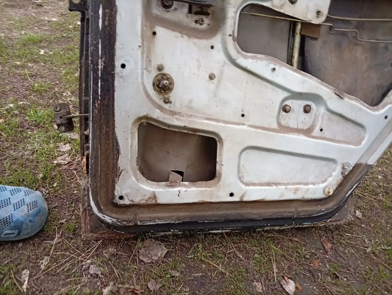 Продажа двери от автомобиля ВАЗ 2109 - Автозапчасти (Запчасти) в Тольятти