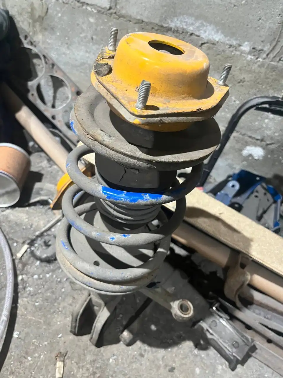 Стойки для автомобиля - Запчасти (Авто) в Тольятти