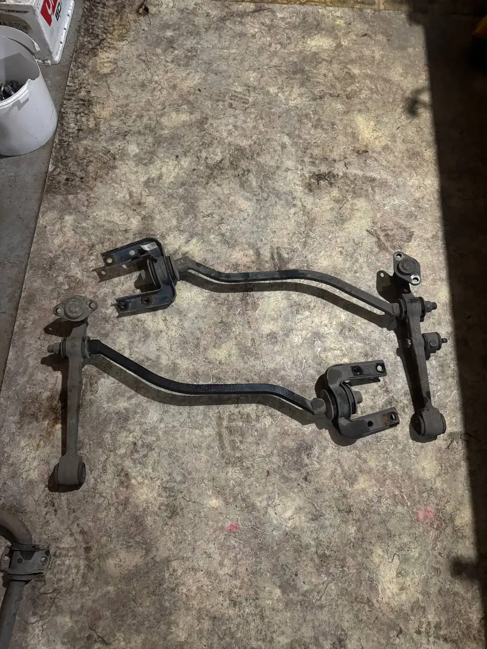 Запчасти для автомобиля - Автомобильные запчасти (Запчасти) в Тольятти