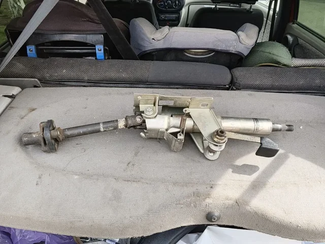 Рулевая колонка и наконечники для Калины 1 и Лады - Автоаксессуары в Тольятти