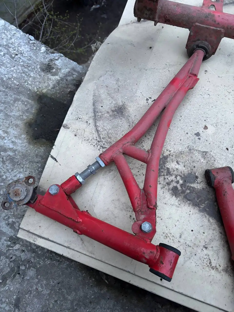 Продажа треугольных рычагов с поперечиной для переднего привода - Подвеска (Запчасти) в Тольятти