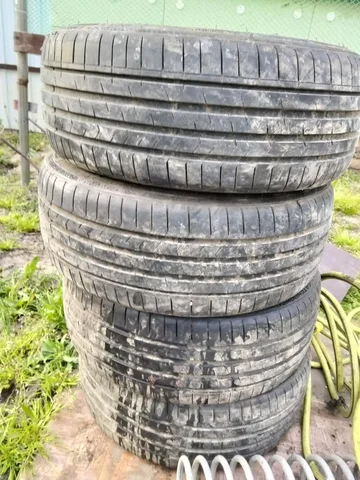 Продам комплект шин 195/40 R17 - Запчасти и кузовные детали в Тольятти