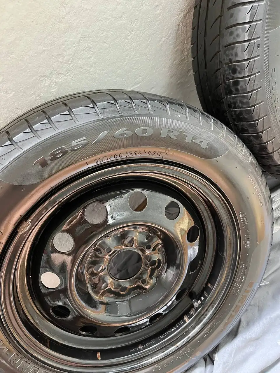 Продам комплект колес на ВАЗ 2109 с резиной Pirelli - колёса и шины (Запчасти) в Тольятти