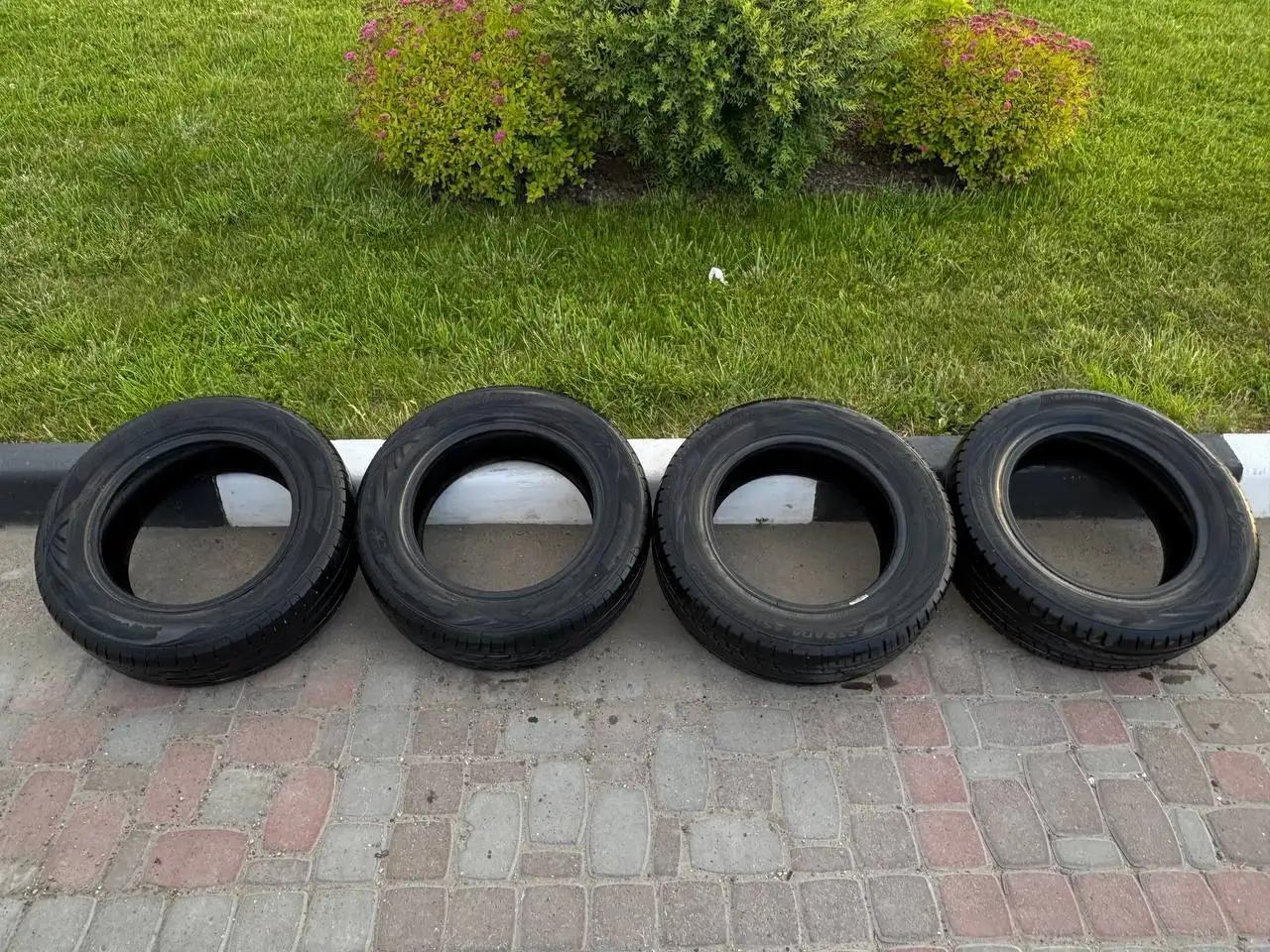 Продам покрышки 195/65 R15 - Шины и диски (Авто) в Тольятти
