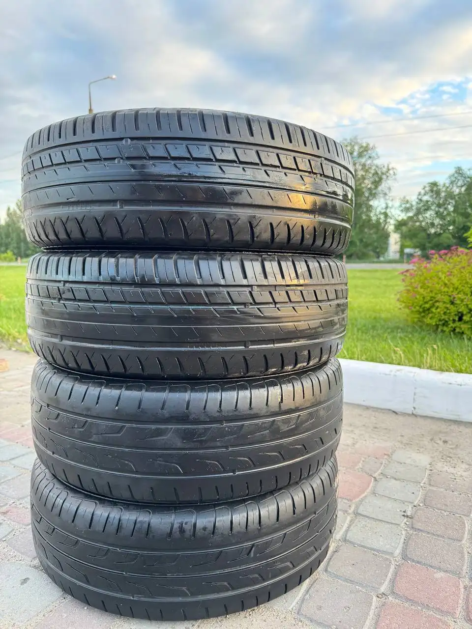 Продам зимние покрышки 195/65/15R Viatti и Cordiant - Шины, диски и колёса (Авто) в Тольятти