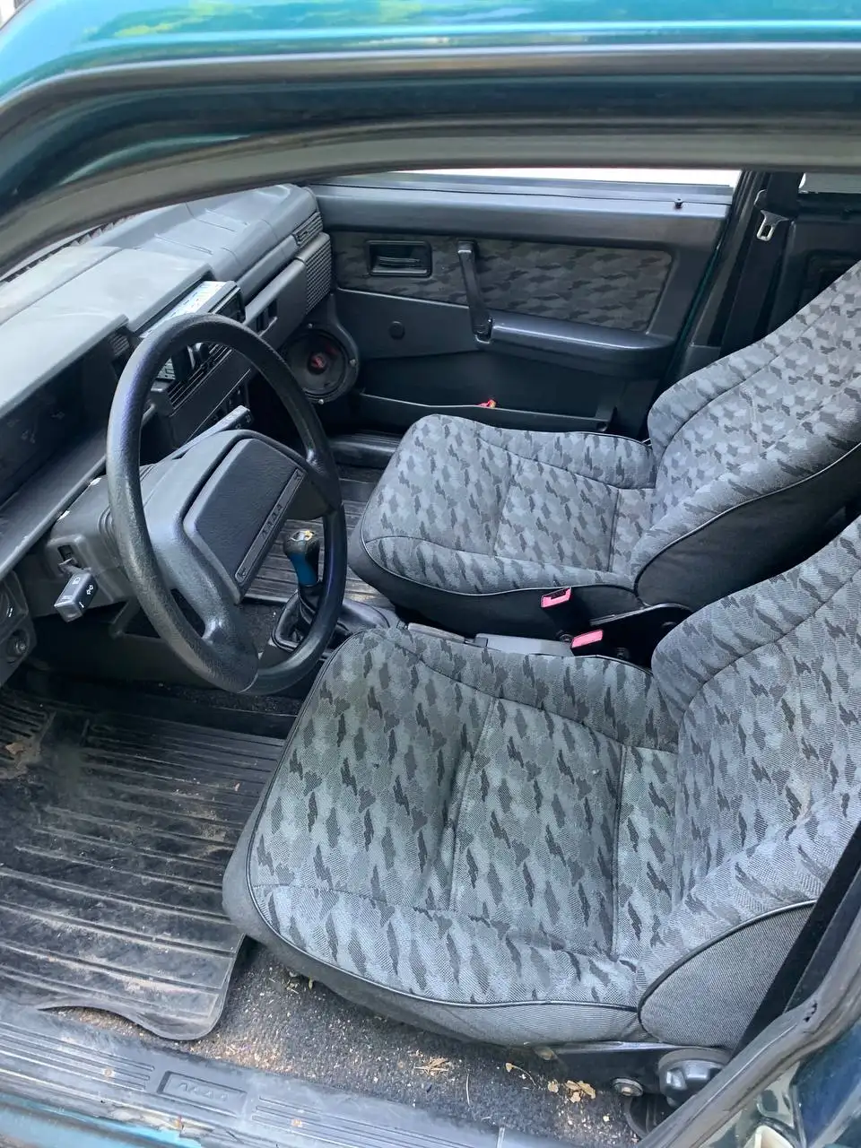 Продажа автомобиля 2000 года 65к - Легковые автомобили (Авто) в Тольятти