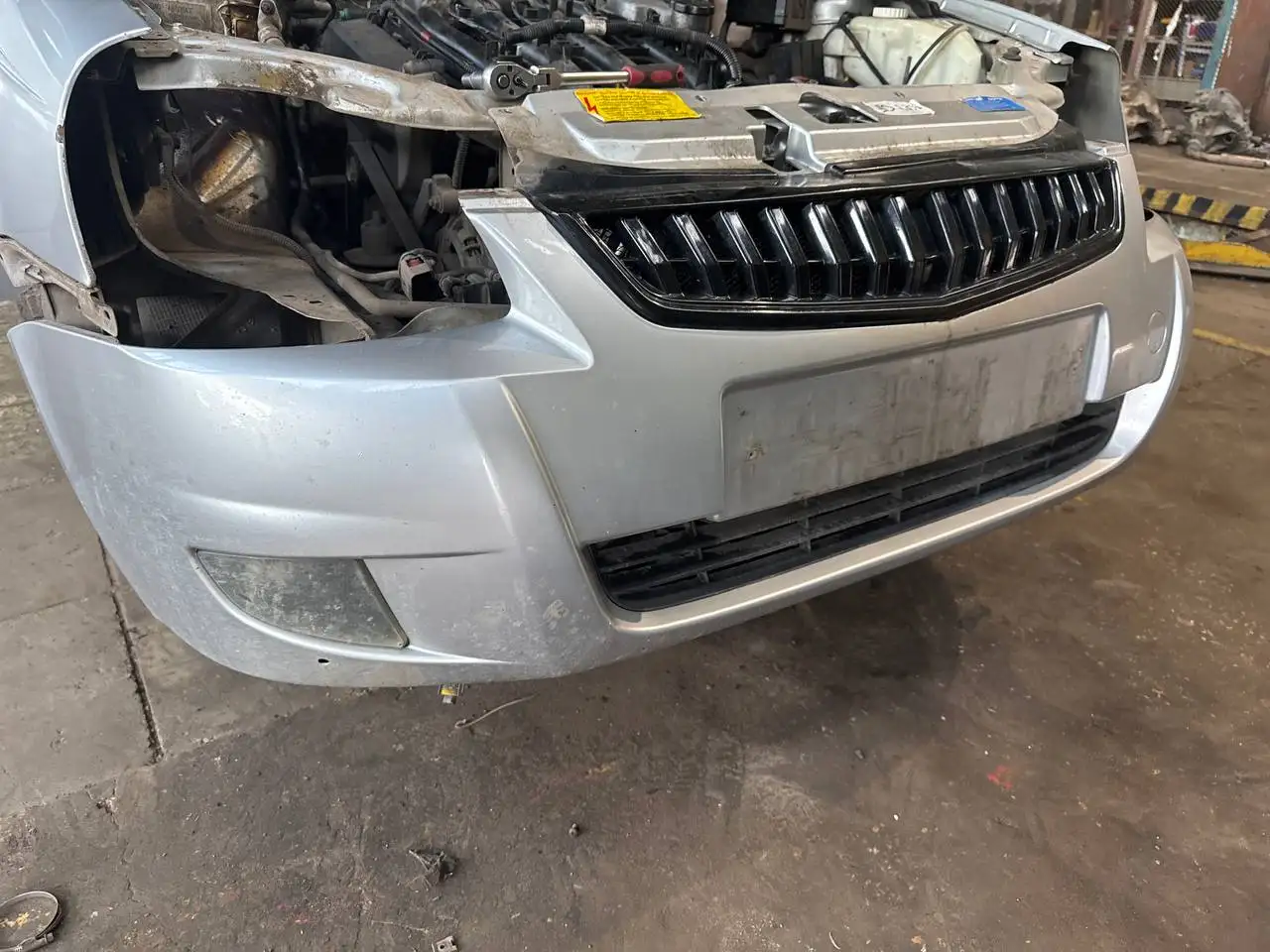 Бампер заводской Приора 2 Снежка - Кузовные детали (Авто) в Тольятти