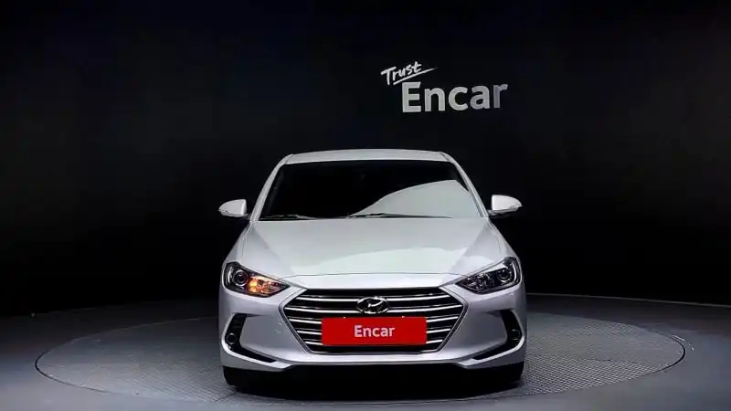 Hyundai Avante 1.6 e-VGT SMART, 2018