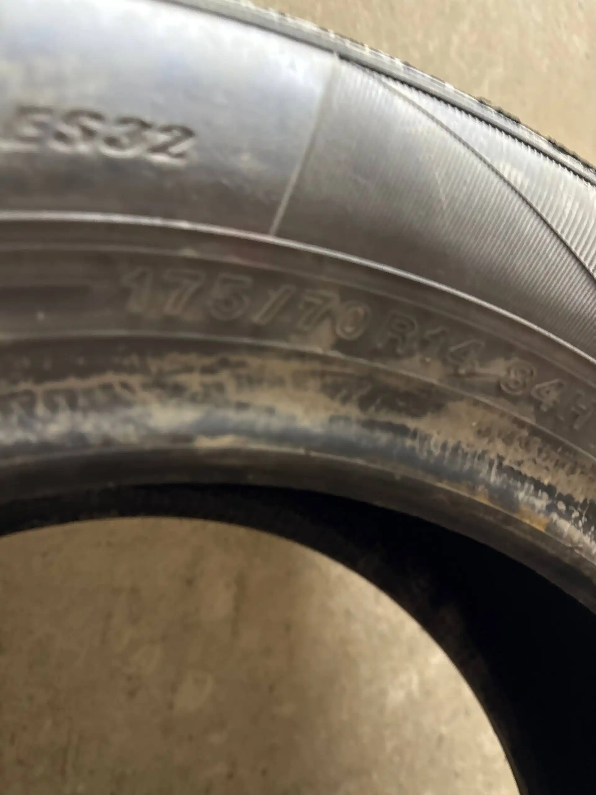 Летняя резина Yokohama bluearth 175/70 R14