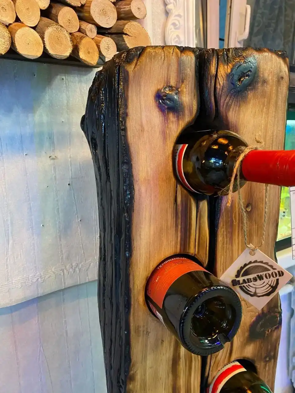 Эксклюзивный бар ручной работы для коллекционного алкоголя на 7 бутылок