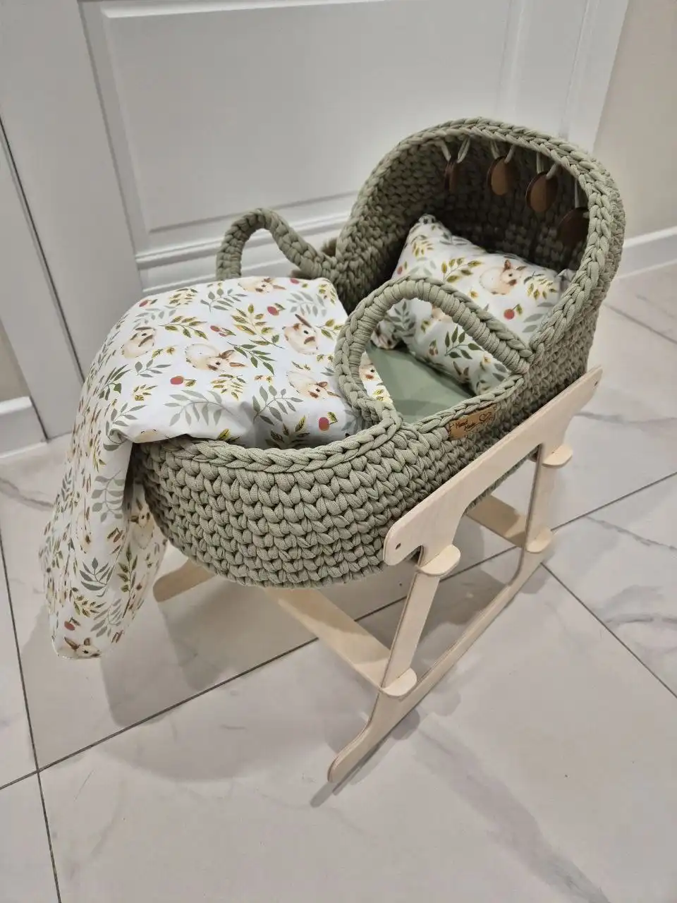 Вязаная люлька-качалка для куклы ручной работы - Рукоделие (Хобби и отдых) в Томск