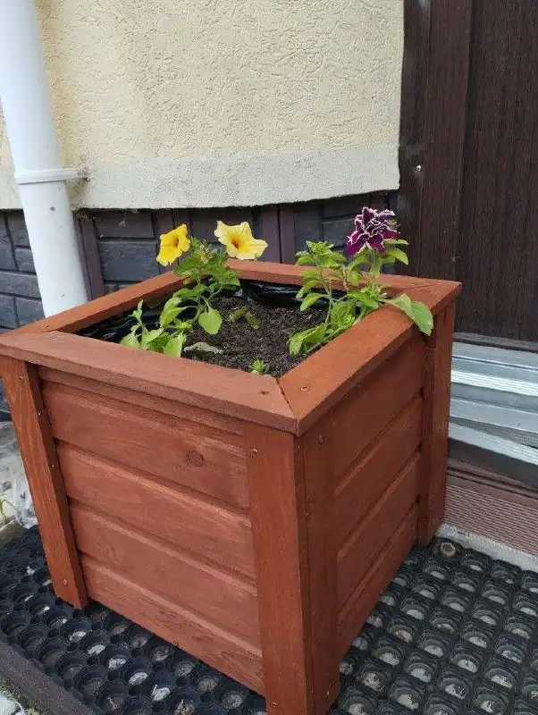 Кашпо для сада и дома из массива дерева - Садовые принадлежности (Для дома и дачи) в Томск