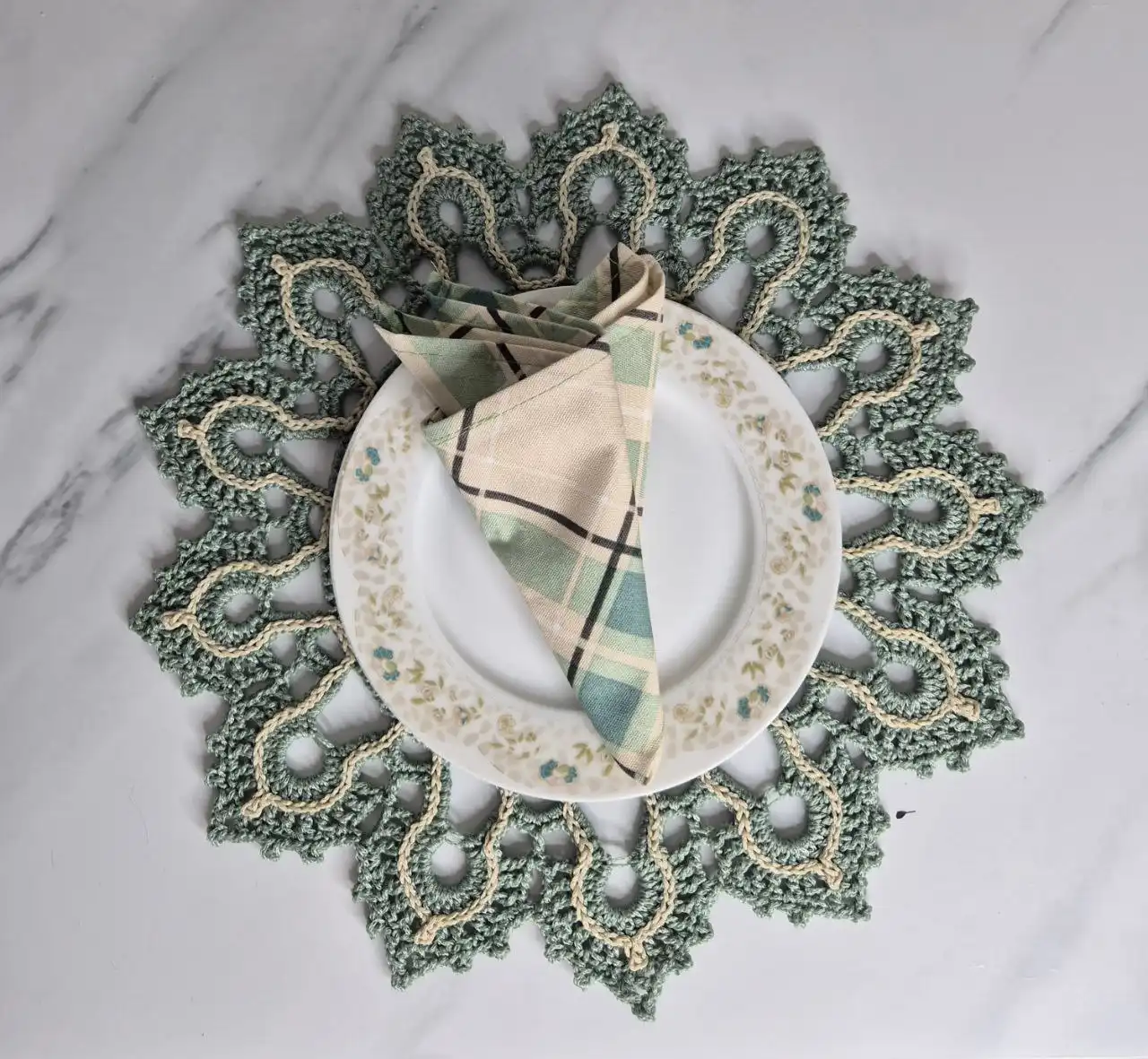 Праздничная сервировка стола - набор из 6 комплектов - Посуда и сервировка (Для дома и дачи) в Томск