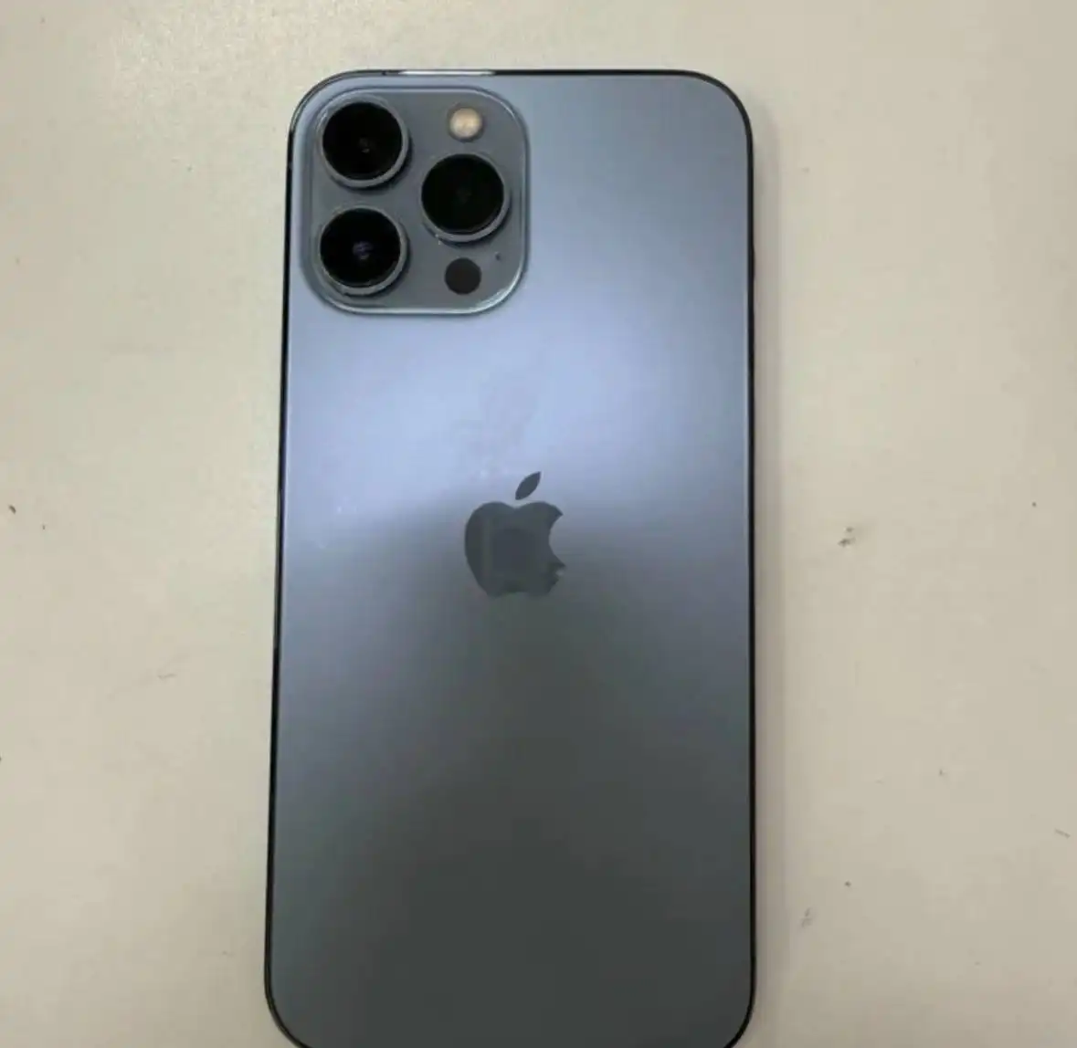 Продам iPhone 13 Pro 256 ГБ - Смартфоны (Электроника) в Хабаровск