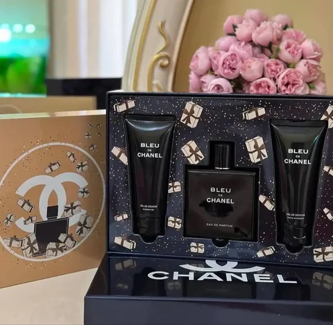 Набор гелей для душа и парфюм Chanel Bleu de Chanel - Перманентный макияж в Хабаровск