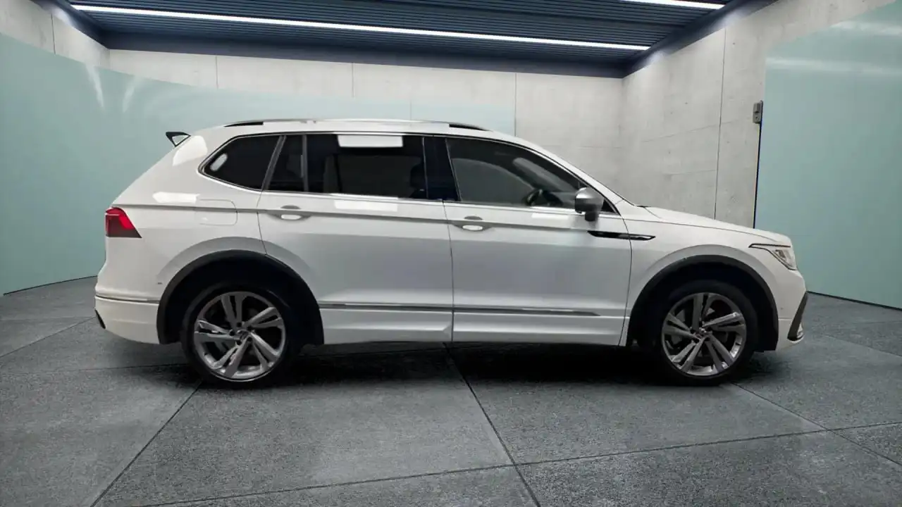 Volkswagen Tiguan Allspace 2023 с пробегом 74 000 км - Легковые автомобили (Авто) в Хабаровск