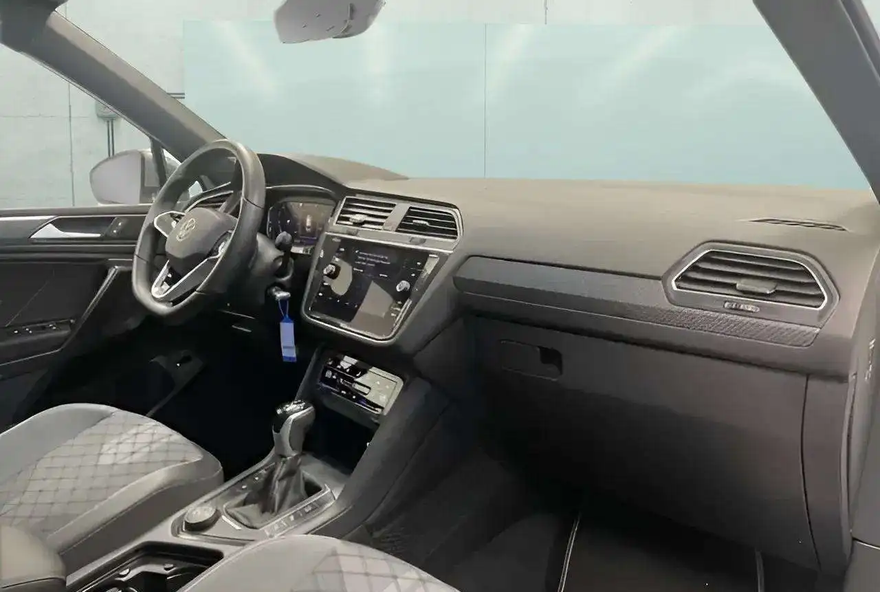 Volkswagen Tiguan Allspace 2023 с пробегом 74 000 км - Легковые автомобили (Авто) в Хабаровск