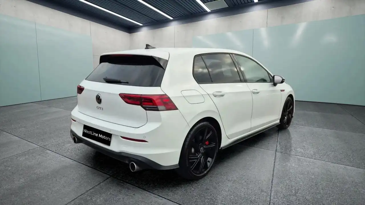 Volkswagen Golf 2023 с пробегом 33 000 км - Авто в Хабаровск