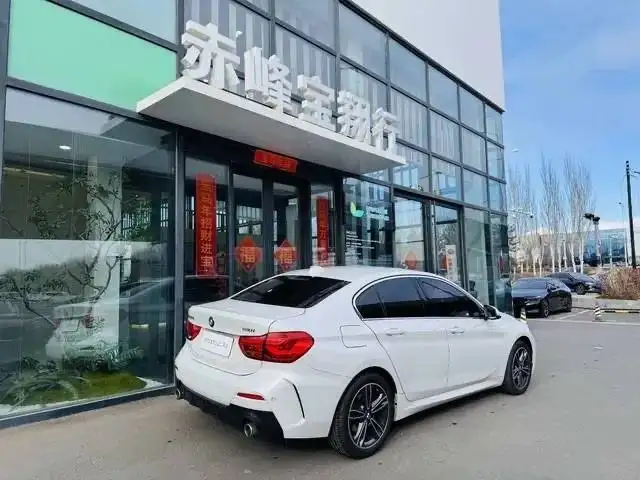 BMW 1 Series 120i M Sport Shadow Edition 2022 - Легковые автомобили (Авто) в Хабаровск