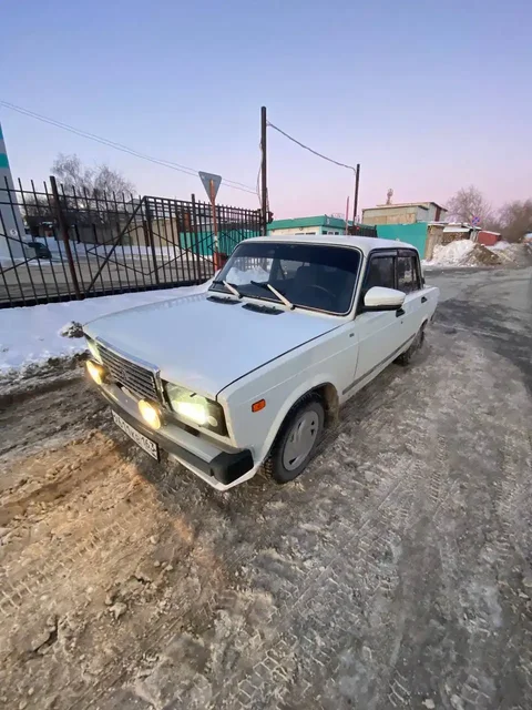 Продам ВАЗ 2105 1997 года в хорошем состоянии - Домкраты в Самара