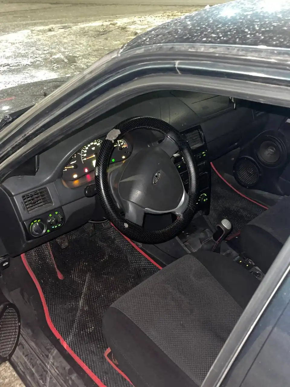 Продам Ладу приору 2012 года выпуска - Легковые автомобили (Авто) в Самара