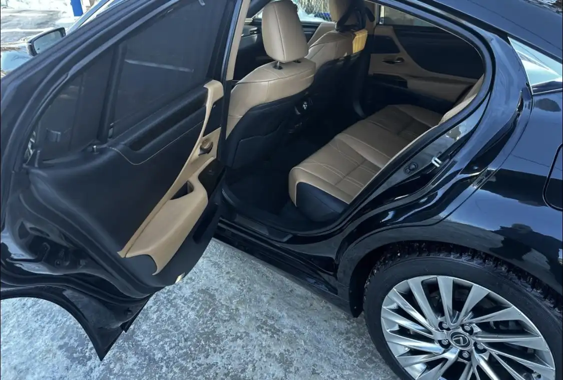 Lexus ES 2022 VII поколение XZ10 рестайлинг в хорошем состоянии - Авто в Самара