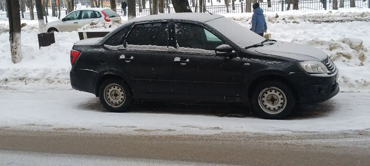 ВАЗ 2190 (Гранта) 2014 г.в., синий, 250 тыс. км - Легковые автомобили (Авто) в Самара