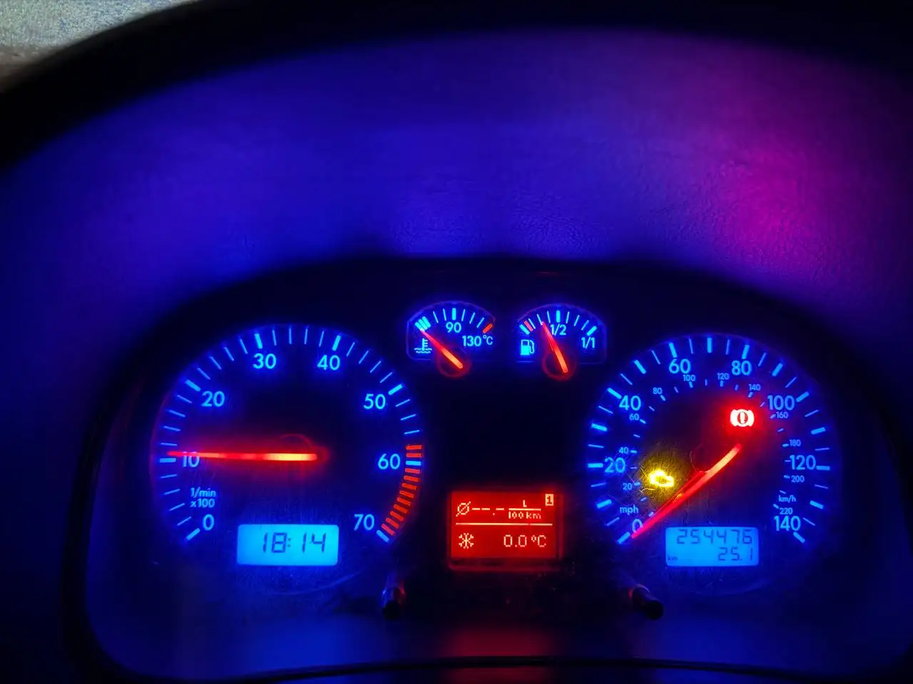 Автомобиль 2001 года выпуска, 1.6 л, 105 л.с., пробег 254476 км - Авто в Самара