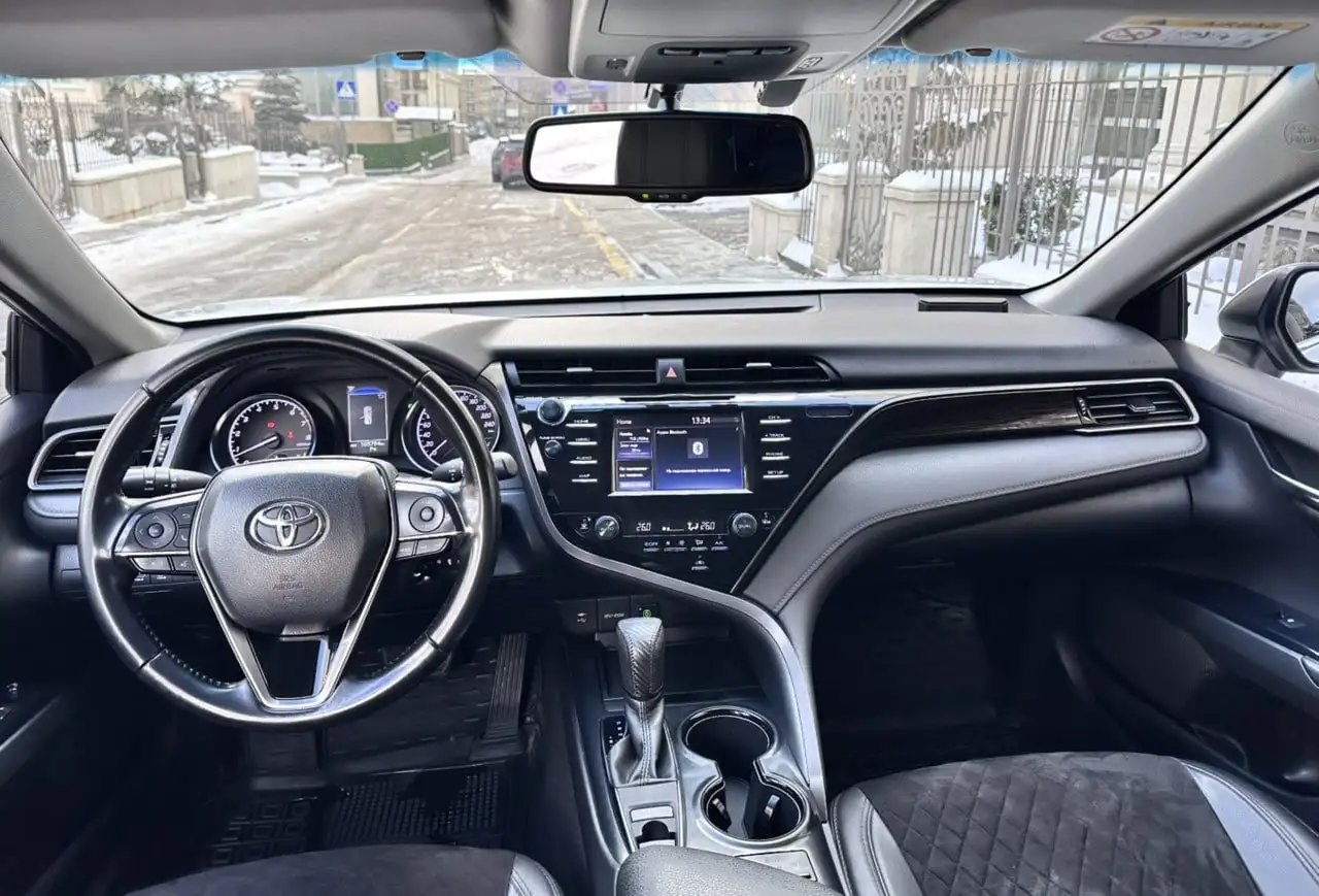 Toyota Camry 2020 автомат 2.5 л - Легковые автомобили (Авто) в Самара