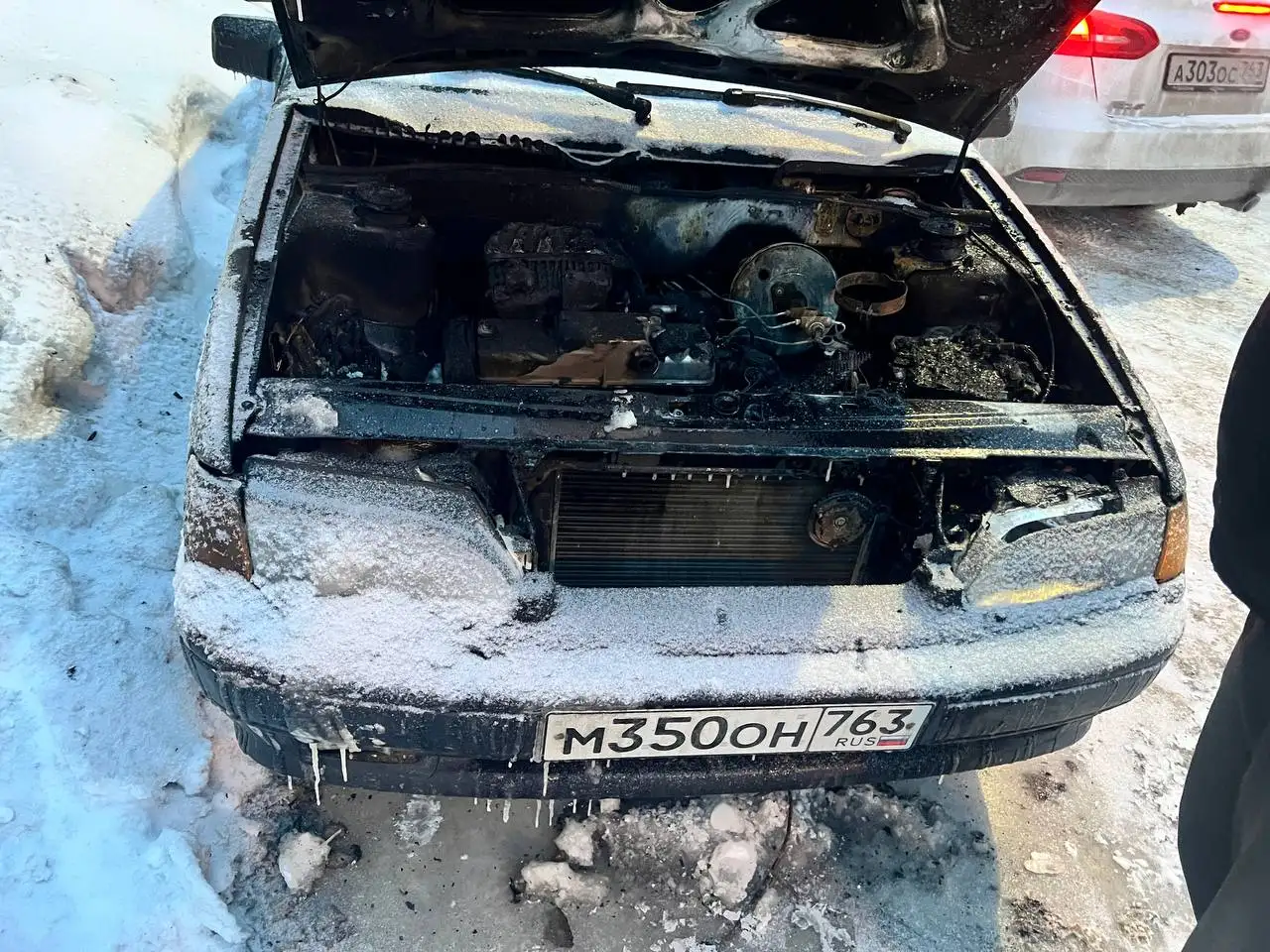 Продажа автомобиля с повреждением после возгорания - Авто в Самара