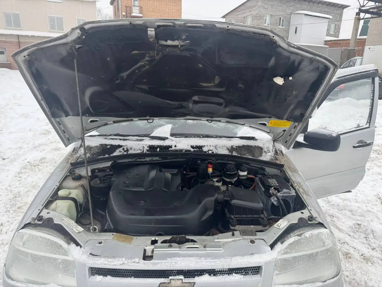 Продажа Нивы Шевроле 2009 года - Внедорожники (Авто) в Самара