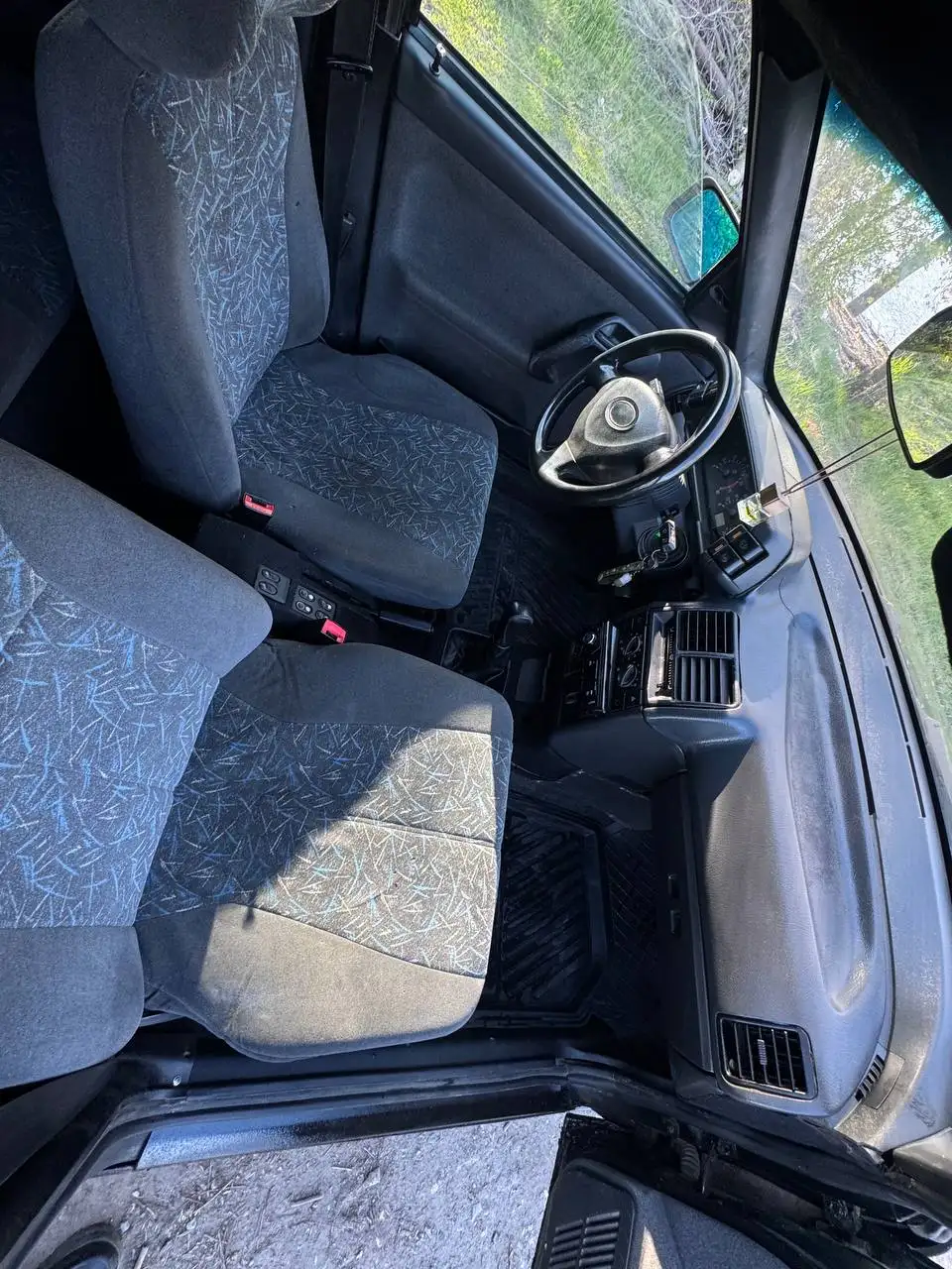 Toyota RAV4 2004, дно на месте, мотор работает ровно - Авто в Самара