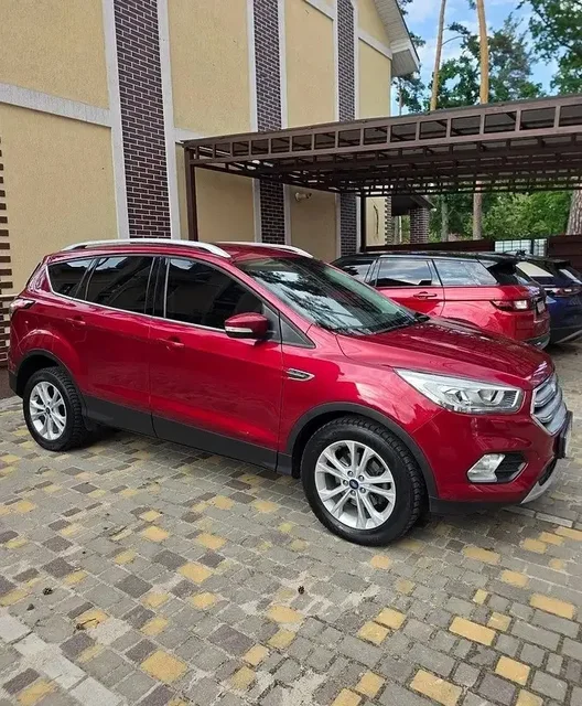 Ford Kuga 2019 года в хорошей комплектации - Шины в Самара