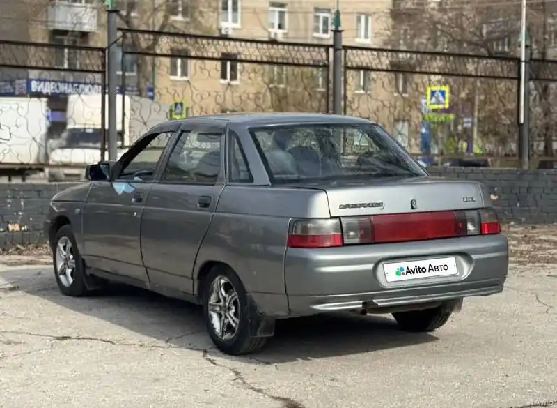 ВАЗ 2110 2005 года