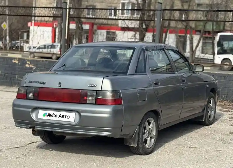 ВАЗ 2110 2005 года