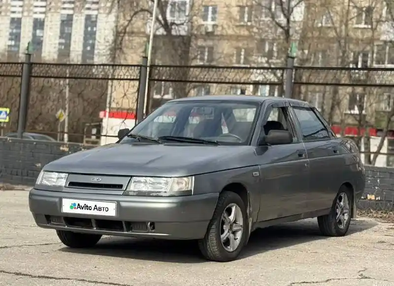 ВАЗ 2110 2005 года