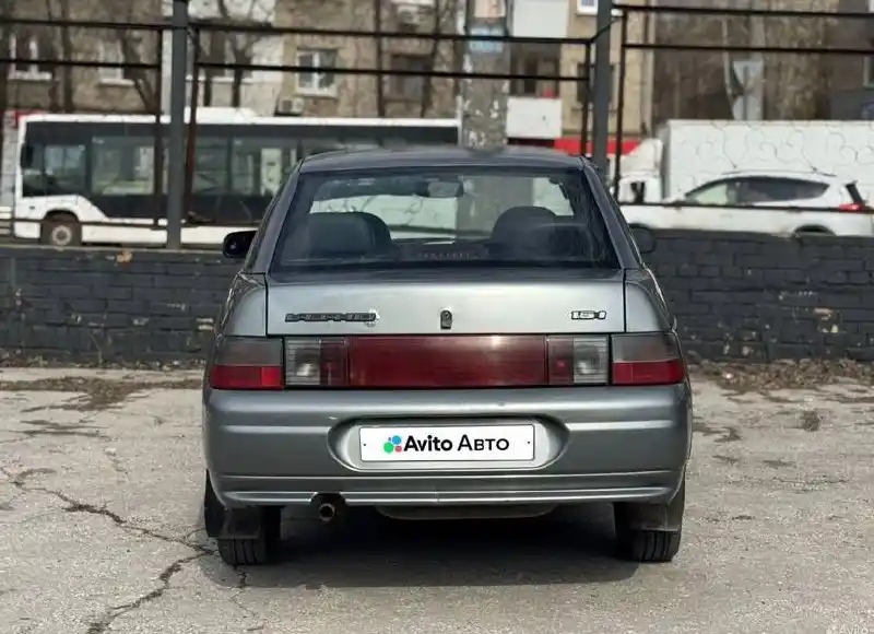 ВАЗ 2110 2005 года