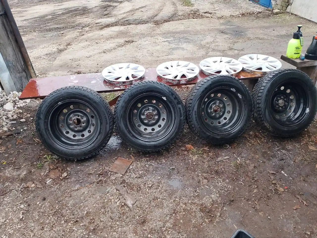 Шипы все на месте, ровные не бьют