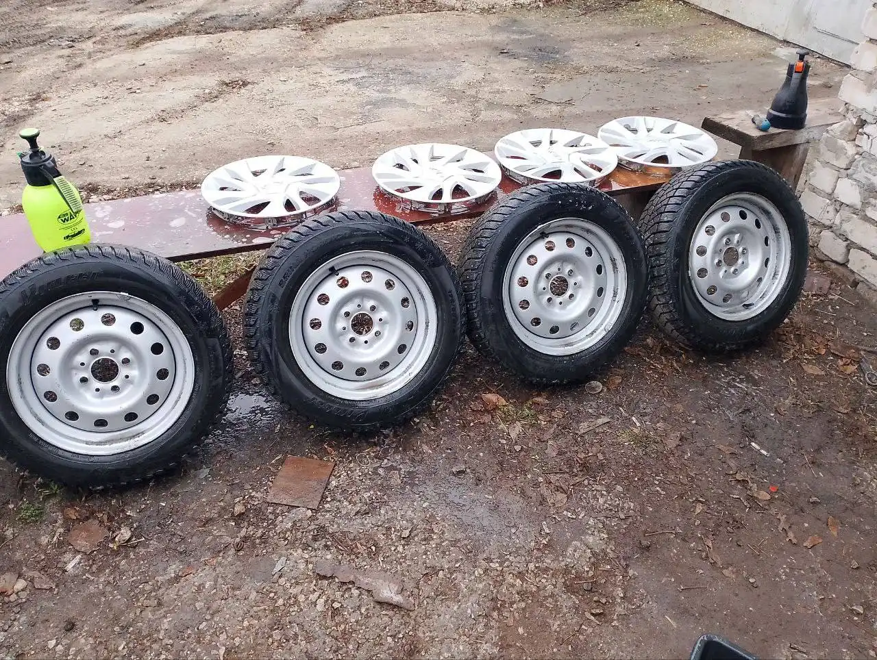 Шипы все на месте, ровные не бьют