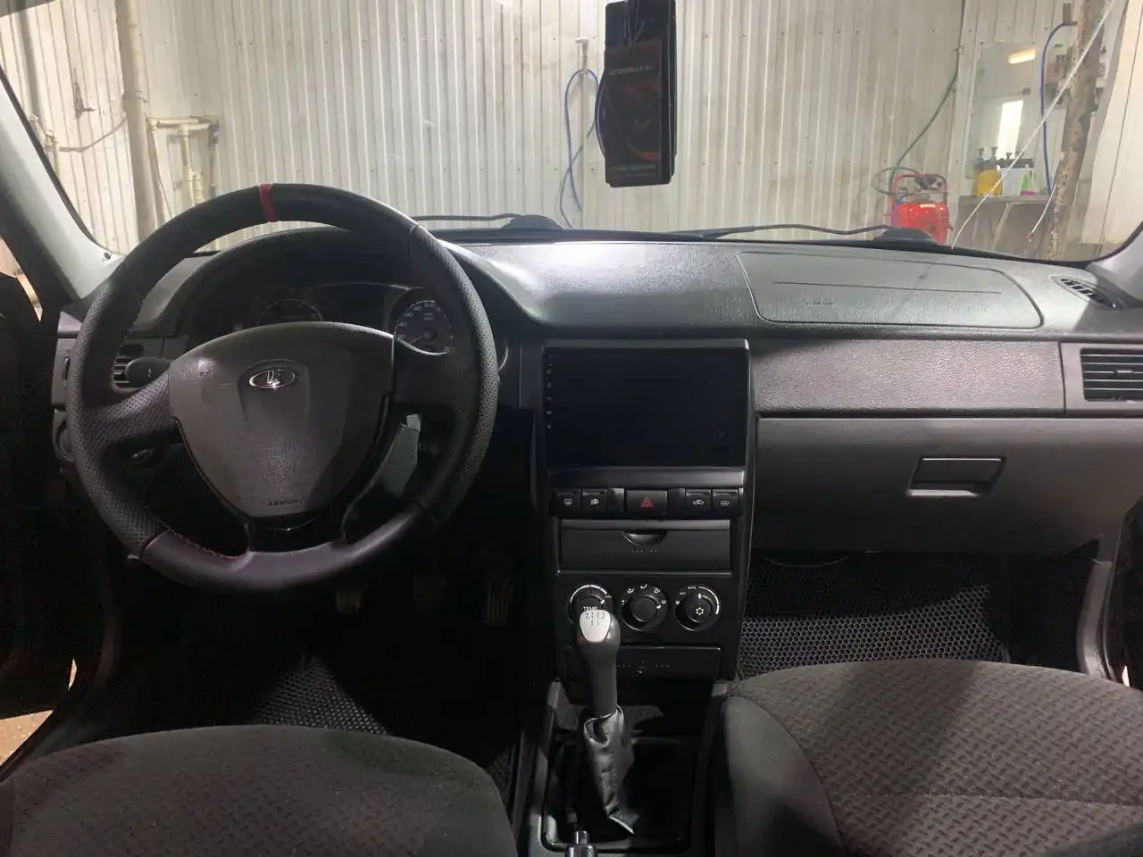 Автомобиль 2013 года в полной комплектации