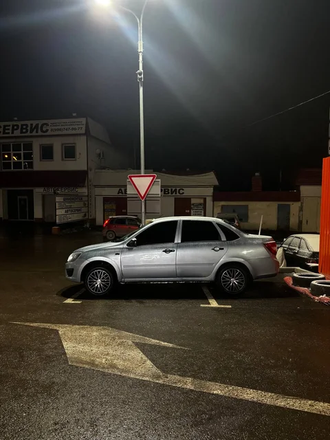 Продажа Lada Granta 2013 года - Авто в Самара