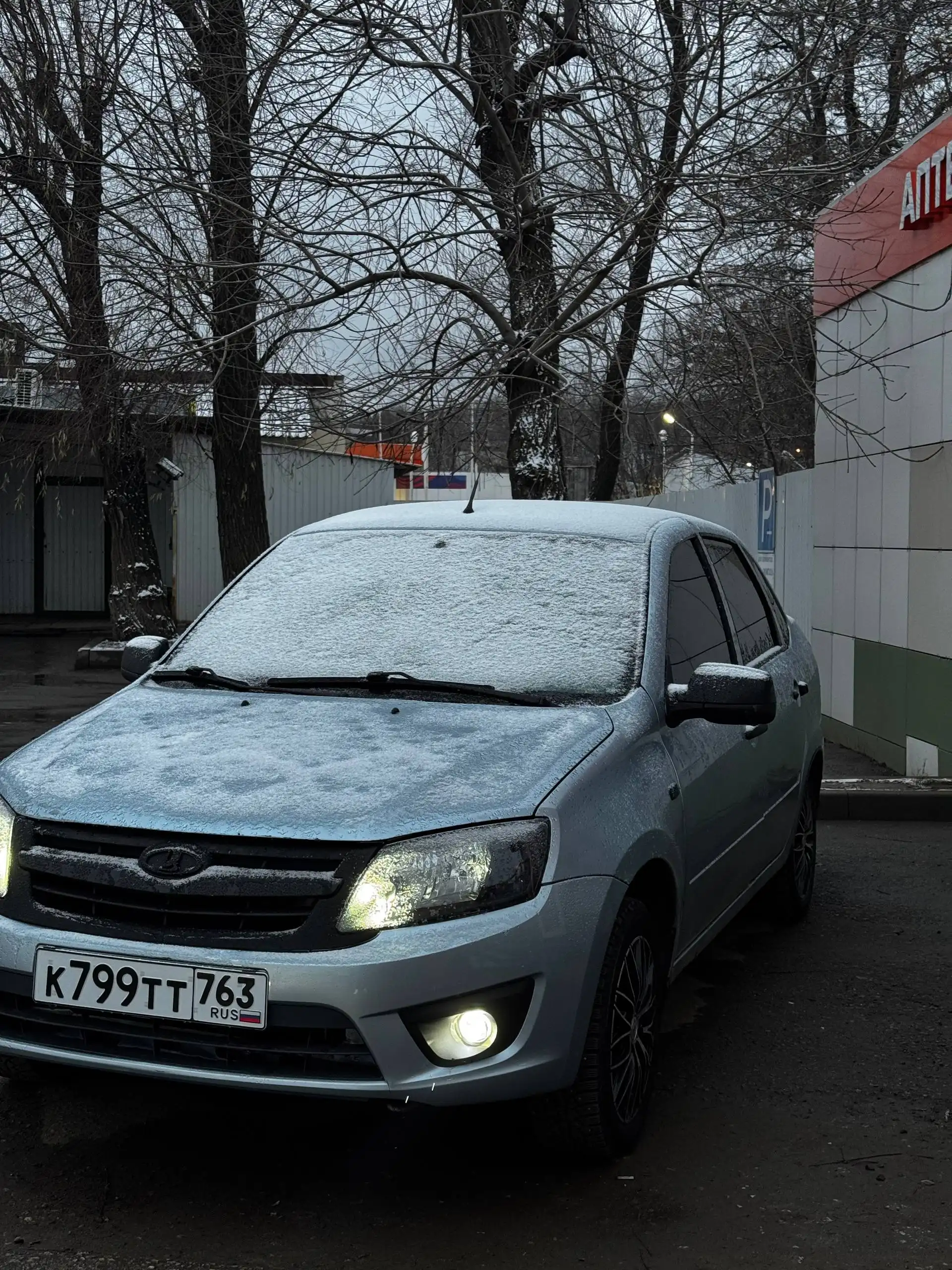Продажа Lada Granta 2013 года